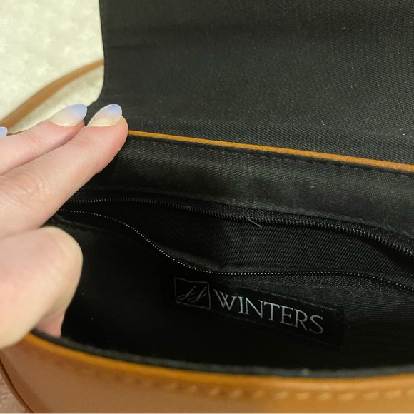 JJ Winters Elegant Tan Crossbody Bag - Picture 13 of 17